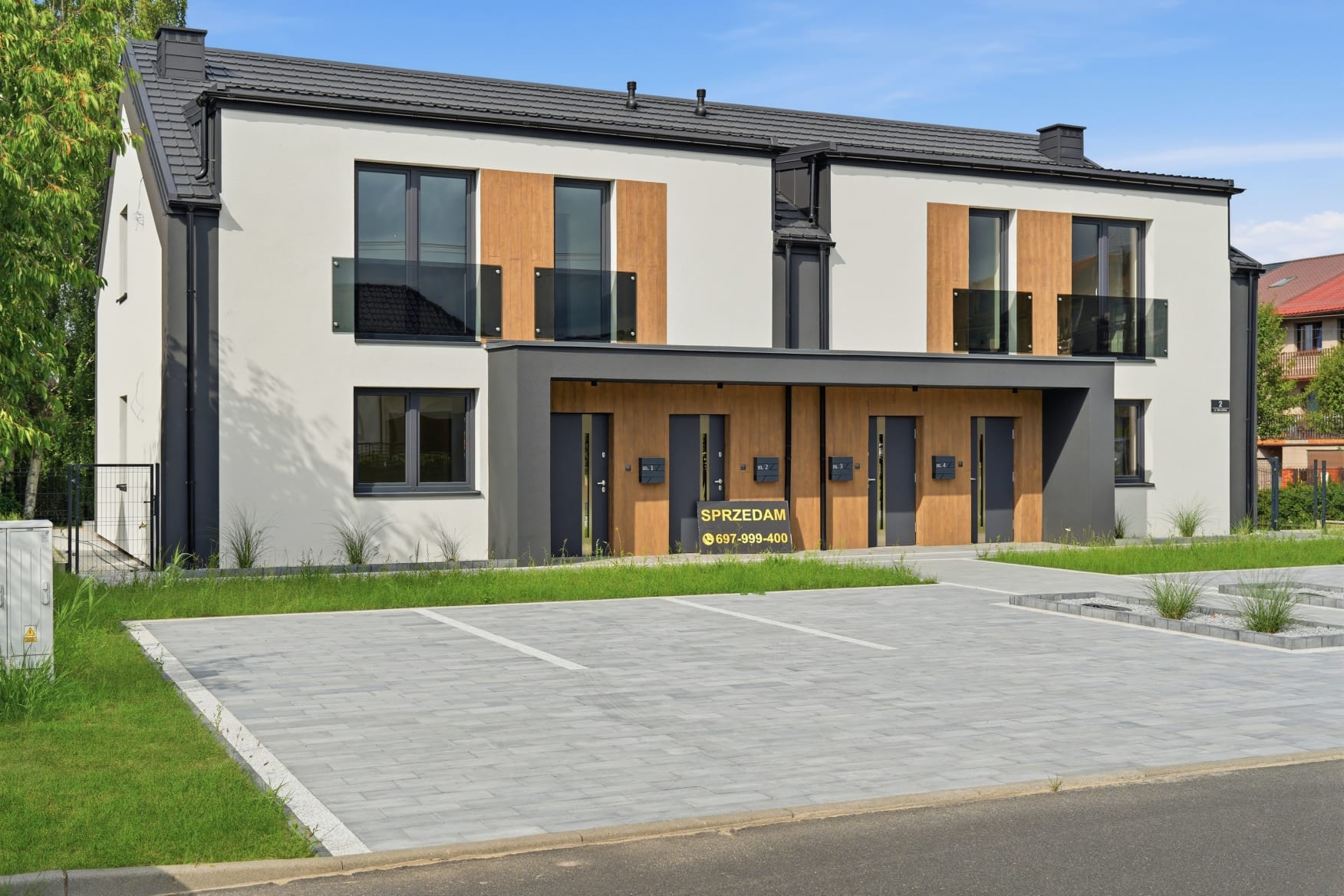 Frontowa elewacja Sieradzka Apartamenty w Bełchatowie