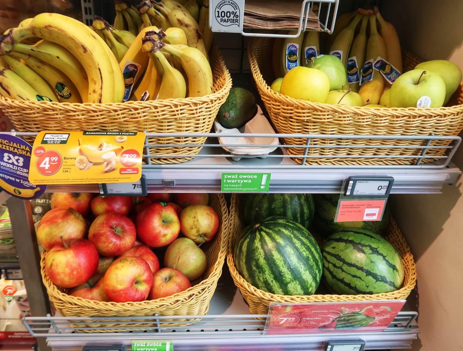 Sklep Żabka w pobliżu inwestycji Sieradzka w Bełchatowie